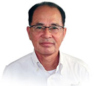 カラー専門部会長 園田重信