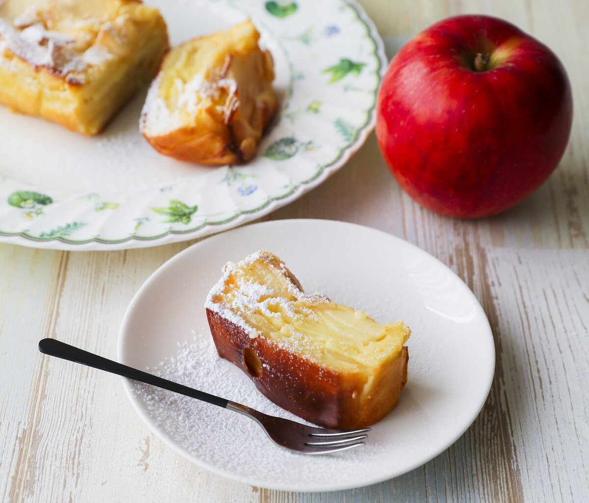 りんご と ヨーグルト の ケーキ