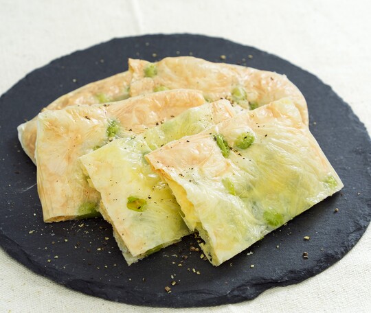 レンジで簡単!
えだまめチーズせんべい